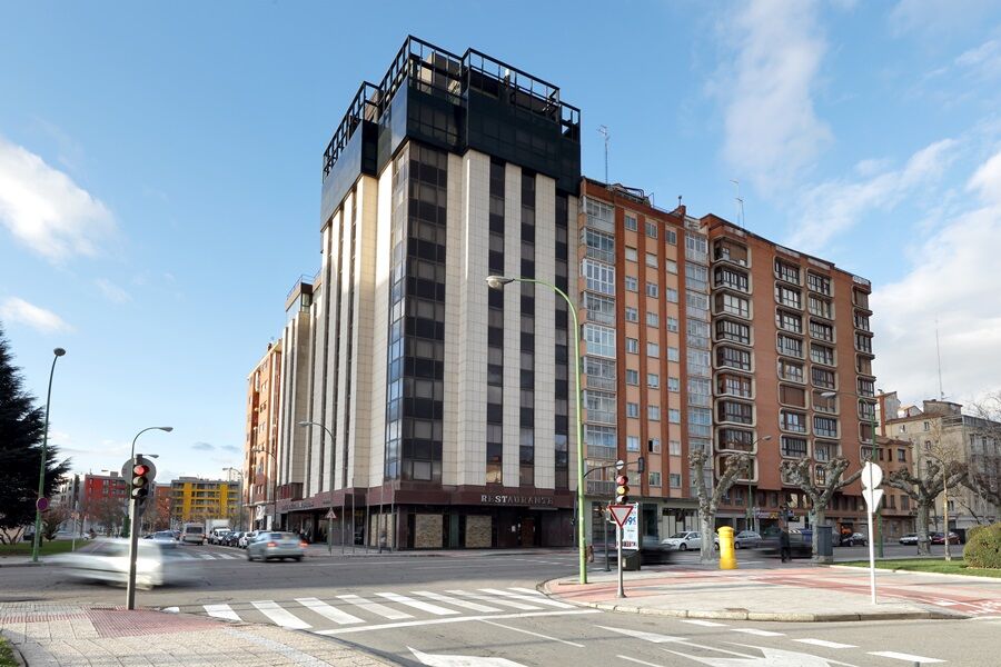 Crisol Puerta De Burgos Hotel Luaran gambar